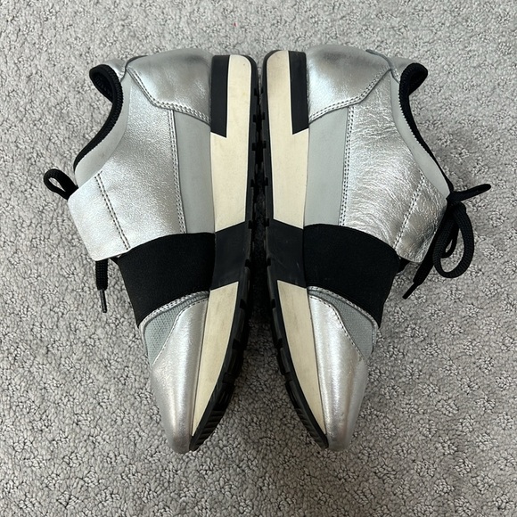 Balenciaga Race Runner Sneakers - Picture 3 of 6